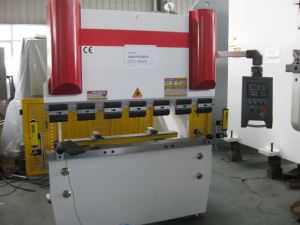 WC67Y 30T1600 NC pressa piegatrice