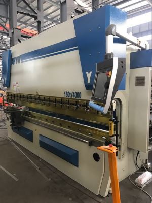 Presse piegatrici CNC a 6 assi 4M