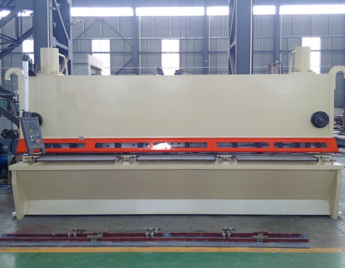 Cesoie a ghigliottina metalliche Yawei 4m