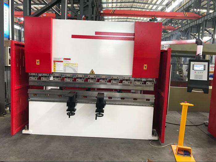 Yawei 8 Piedi Synchro CNC Pressa Piegatrice