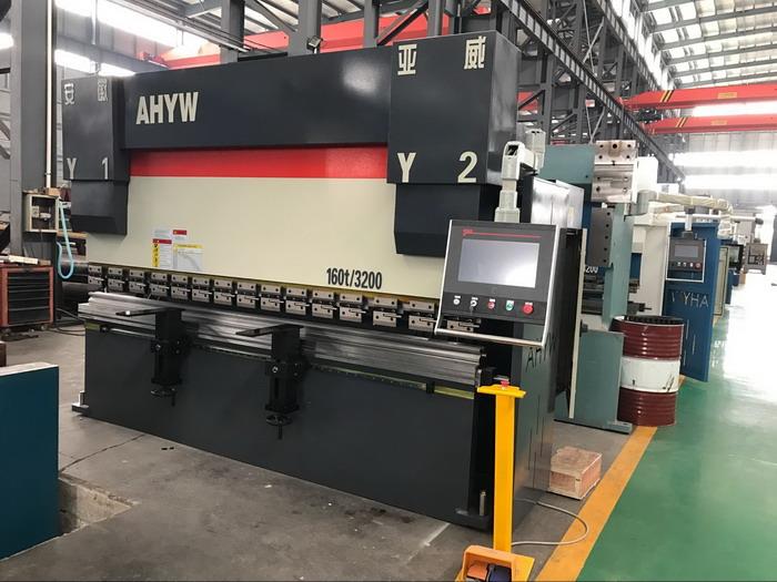 AHYW 160T3200 CNC Pressa per freni 6 assi