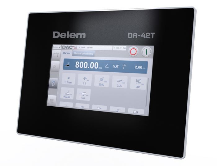 DELEM DA42T 3 axis nc press brake touch screen